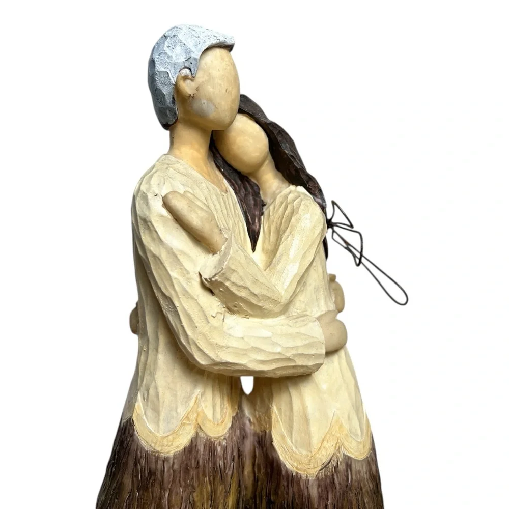 Handcarved Wooden Couple Embracing‎ 12” Figurine MCM Rustic Cottage Decor